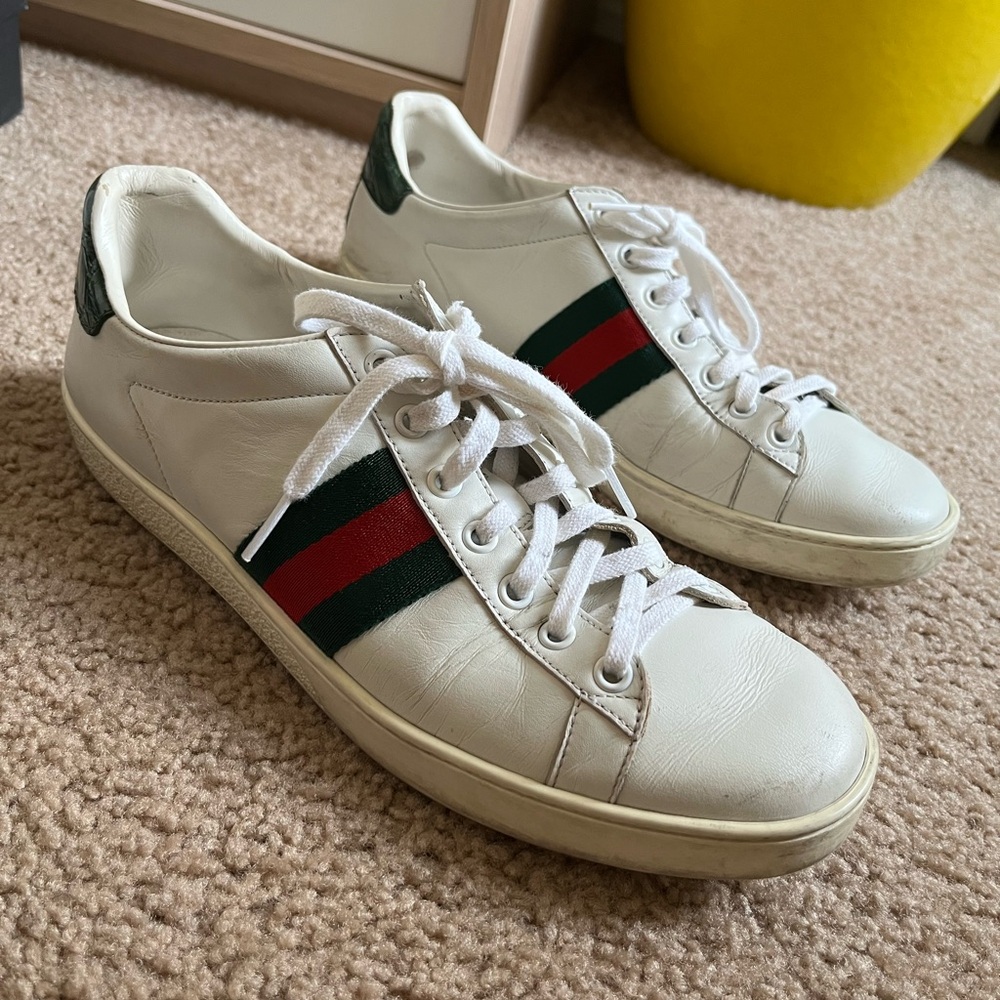 Gucci Ace Sneakers Size 39.5 | White Leather w/ Web Stripe